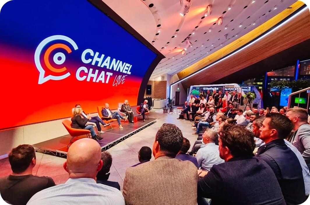channel-chat-live